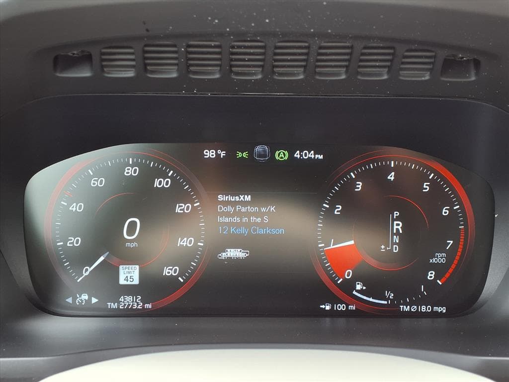 2022 Volvo XC90 thumbnail 30