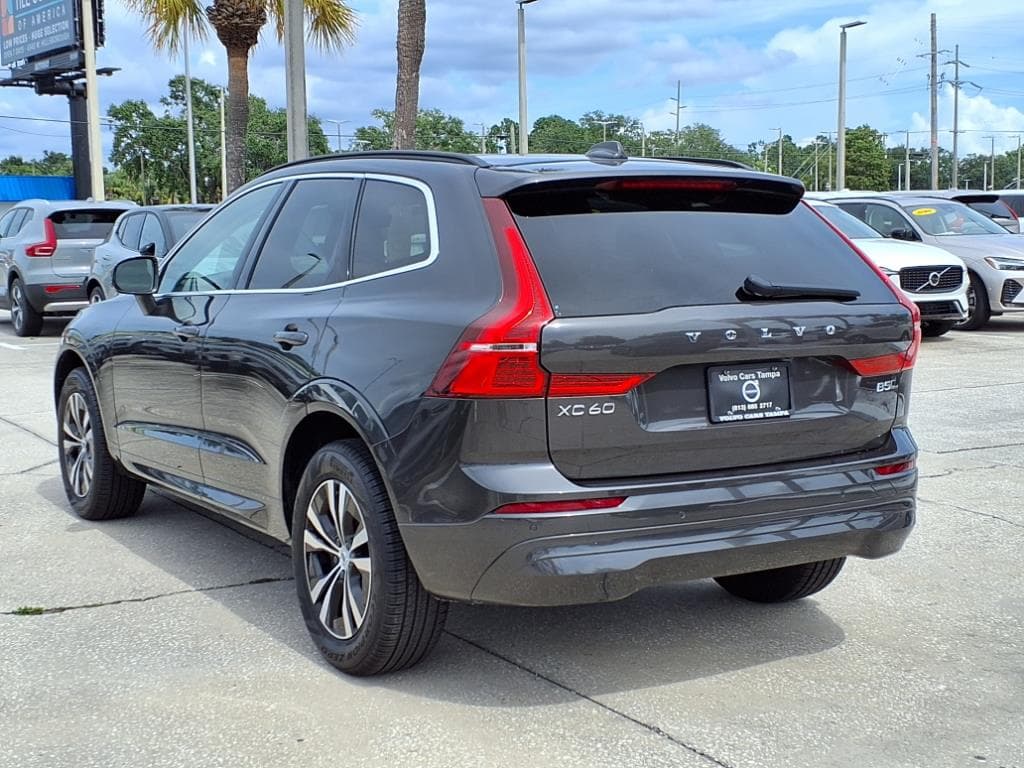2023 Volvo XC60 thumbnail 5