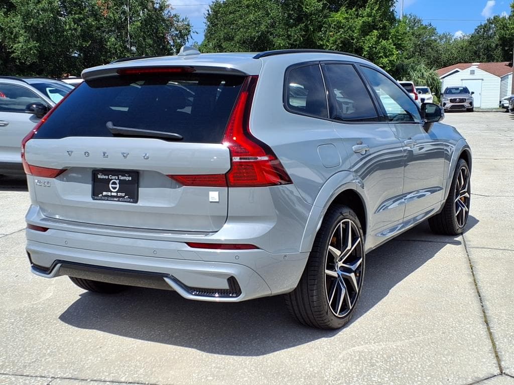 2025 Volvo XC60 thumbnail 7