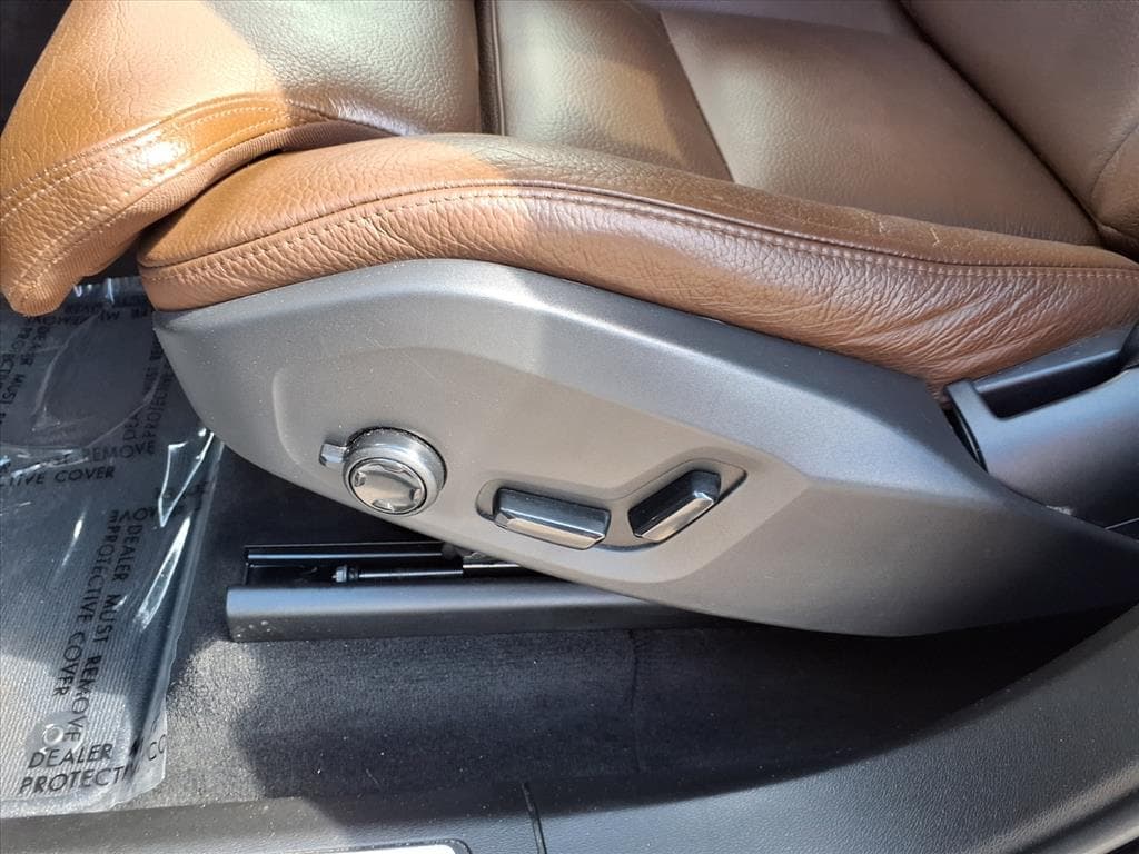 2019 Volvo XC60 thumbnail 22