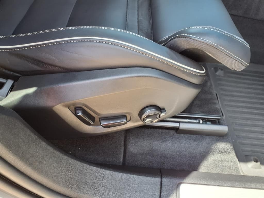 2025 Volvo XC60 thumbnail 12