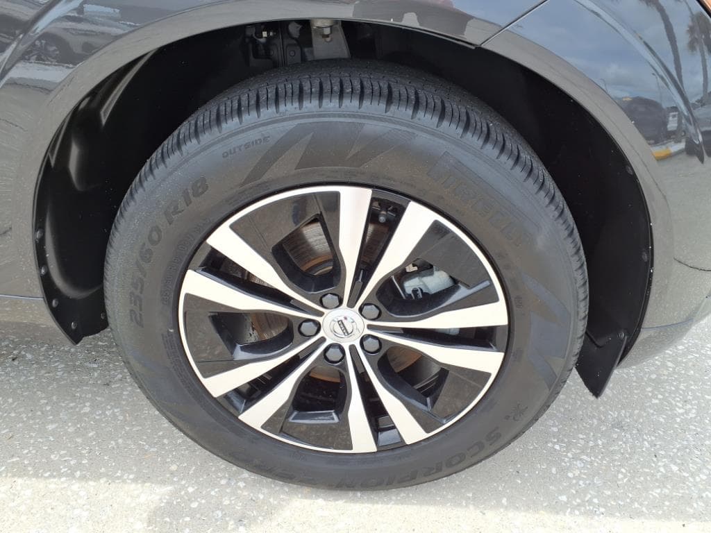 2023 Volvo XC60 thumbnail 9